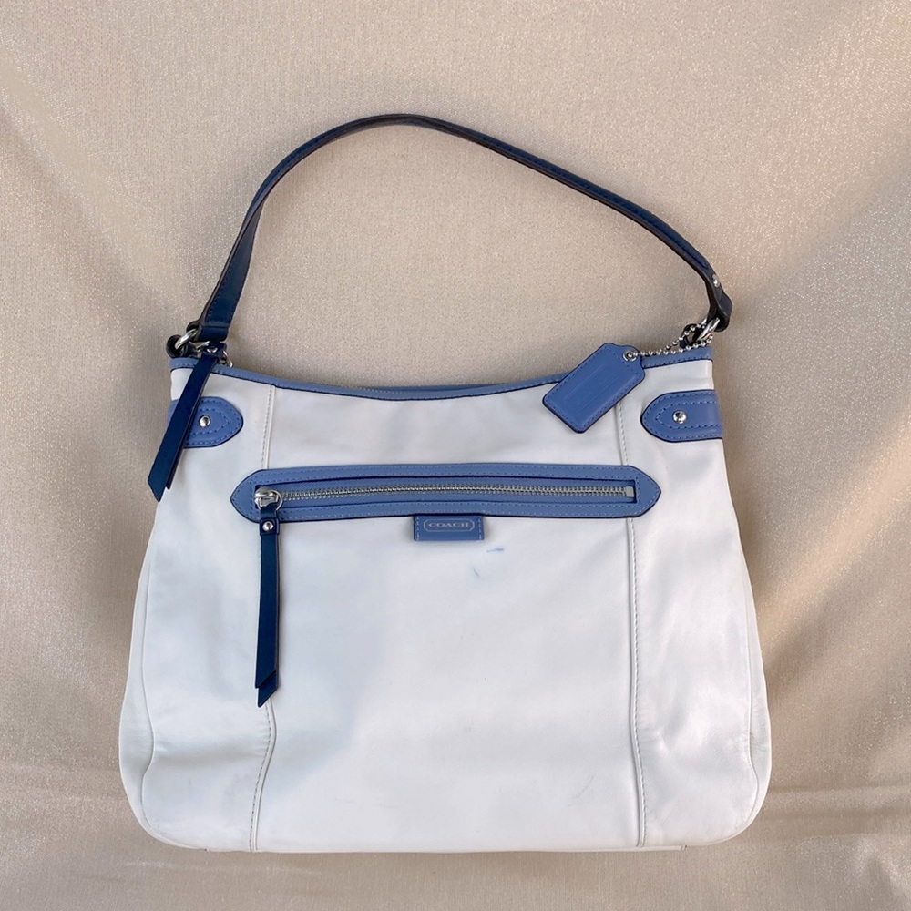 Coach handbag / purse